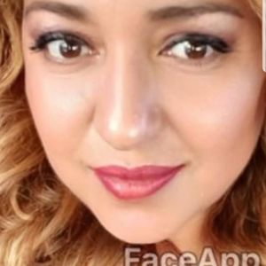 Meet your Posher, Ana